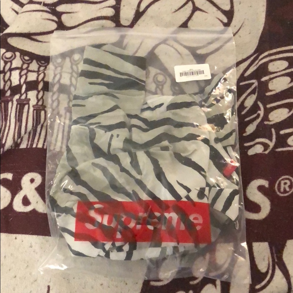 Supreme shirt